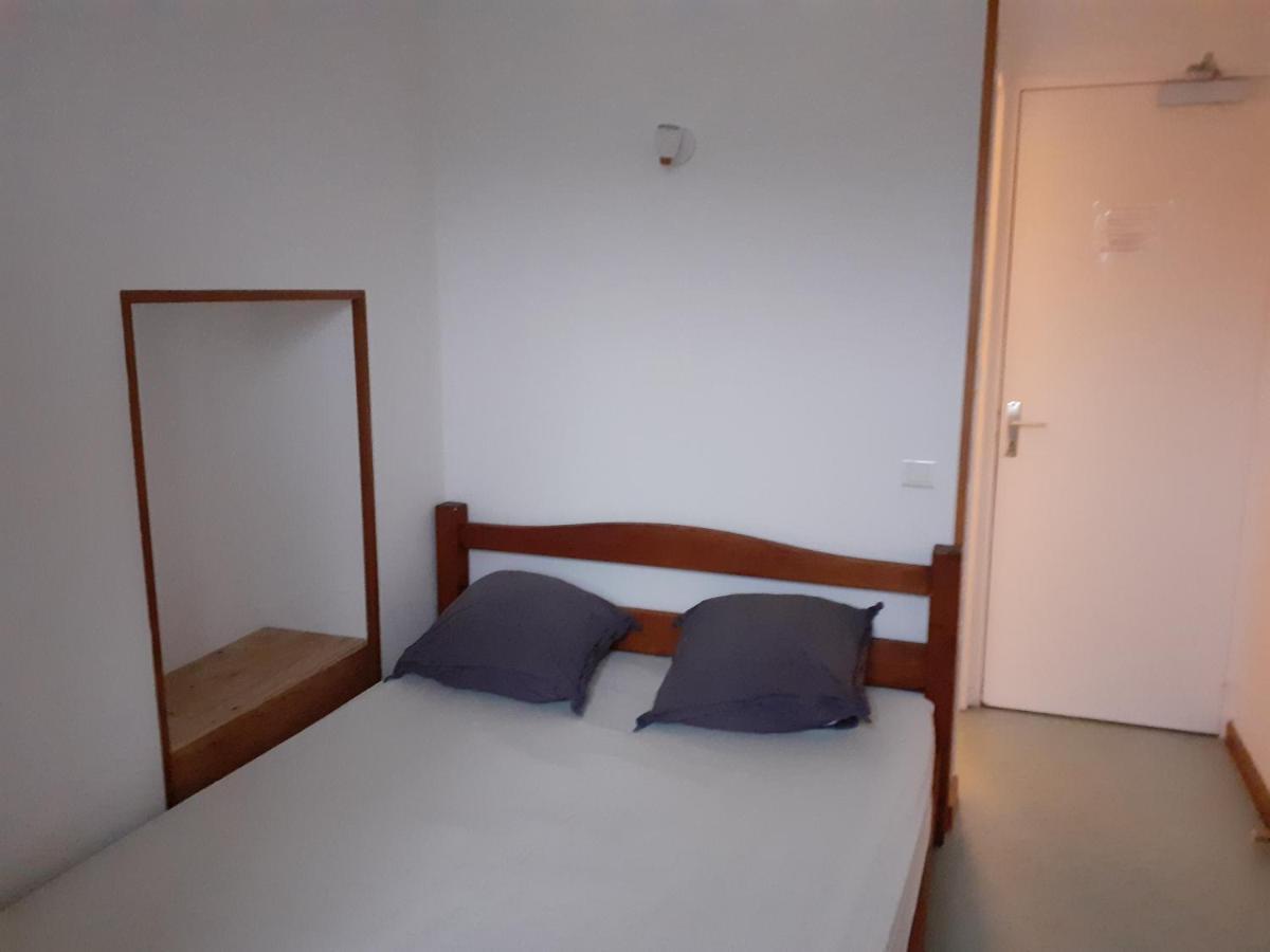 Les Repaires Hotel Nans-sous-Sainte-Anne Luaran gambar