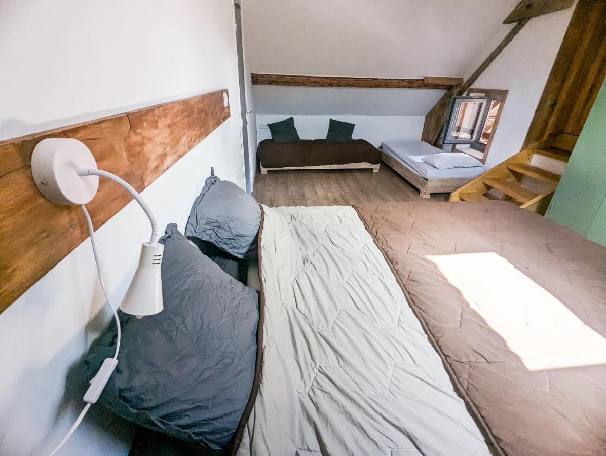 Les Repaires Hotel Nans-sous-Sainte-Anne Luaran gambar
