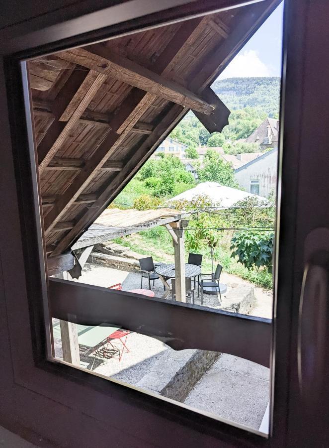 Les Repaires Hotel Nans-sous-Sainte-Anne Luaran gambar