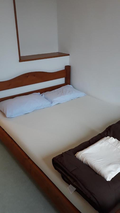 Les Repaires Hotel Nans-sous-Sainte-Anne Luaran gambar