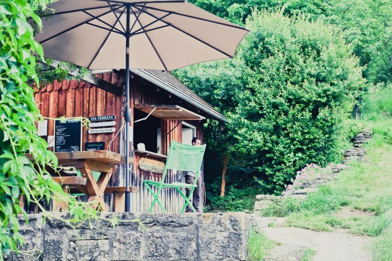 Les Repaires Hotel Nans-sous-Sainte-Anne Luaran gambar